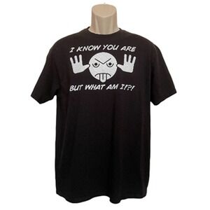 𝅺❤️ I Know Who You Are But What Am I Graphic T-Shirt